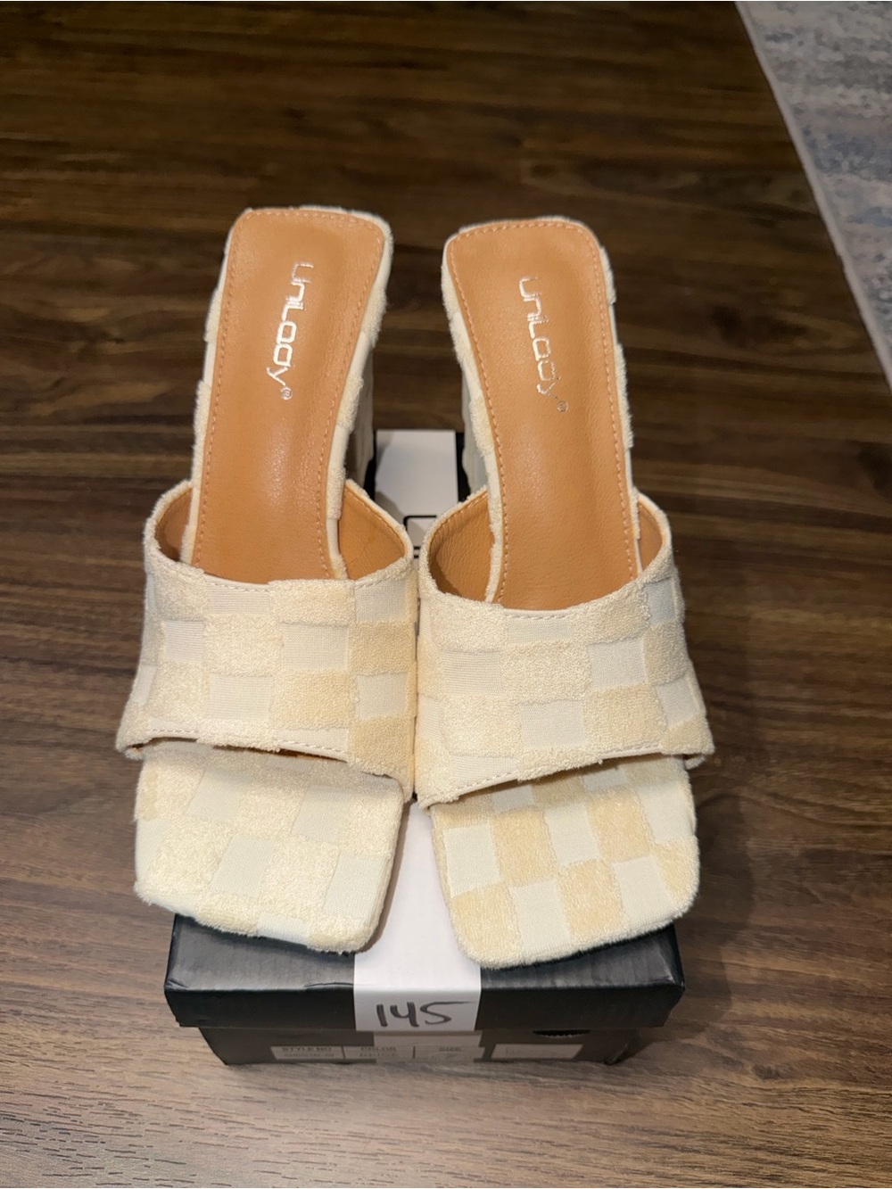 UNLADY Cream Checkered Slide Mules